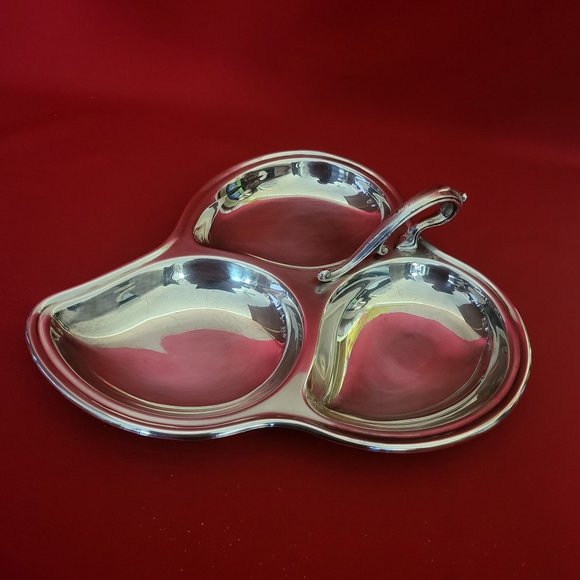 Vintage Silverplated Divided 3 Sectional Server Tray with Handle Pear Shape - Picture 13 of 14